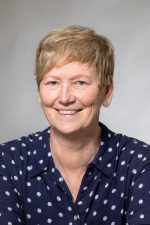 Lisa-Friedeheim-Portrait-01-400-600-150×225